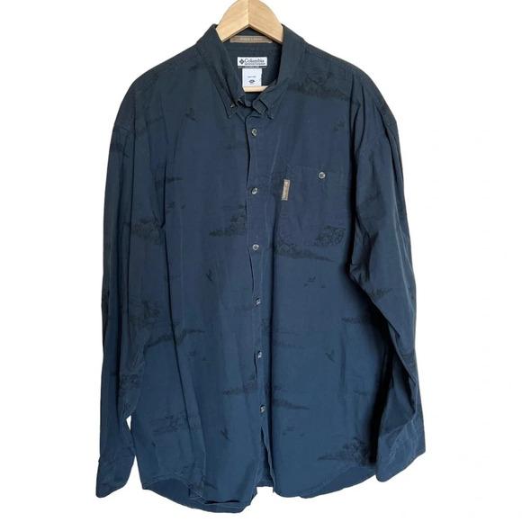 Columbia • Hunting Dog Print Long Sleeve Button Down Shirt - Picture 1 of 8